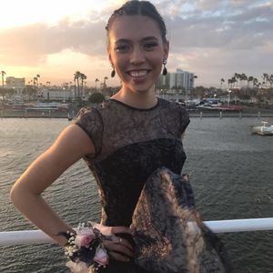 Meet your Posher, Chloe